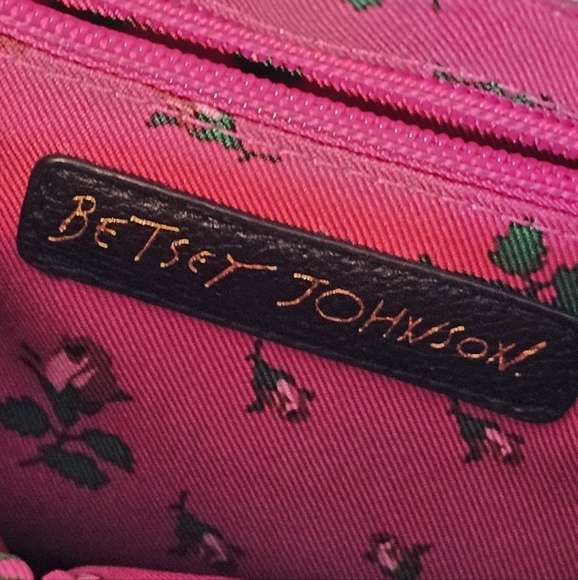 Betsey Johnson Black and White Bow Bag with Makeup Pouch - Picture 9 of 16